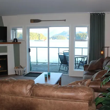 Siennas Harbour House Apartment Tofino Exterior photo