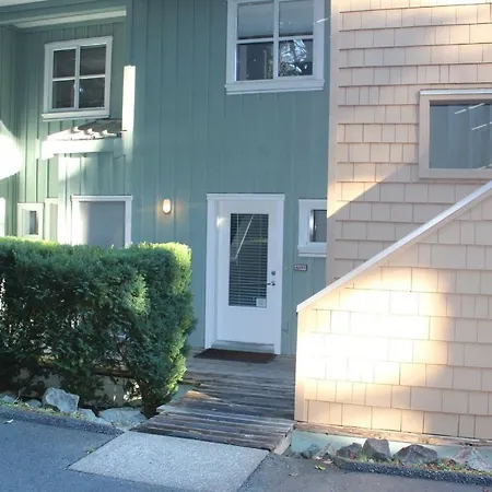 Siennas Harbour House Apartment Tofino Exterior photo